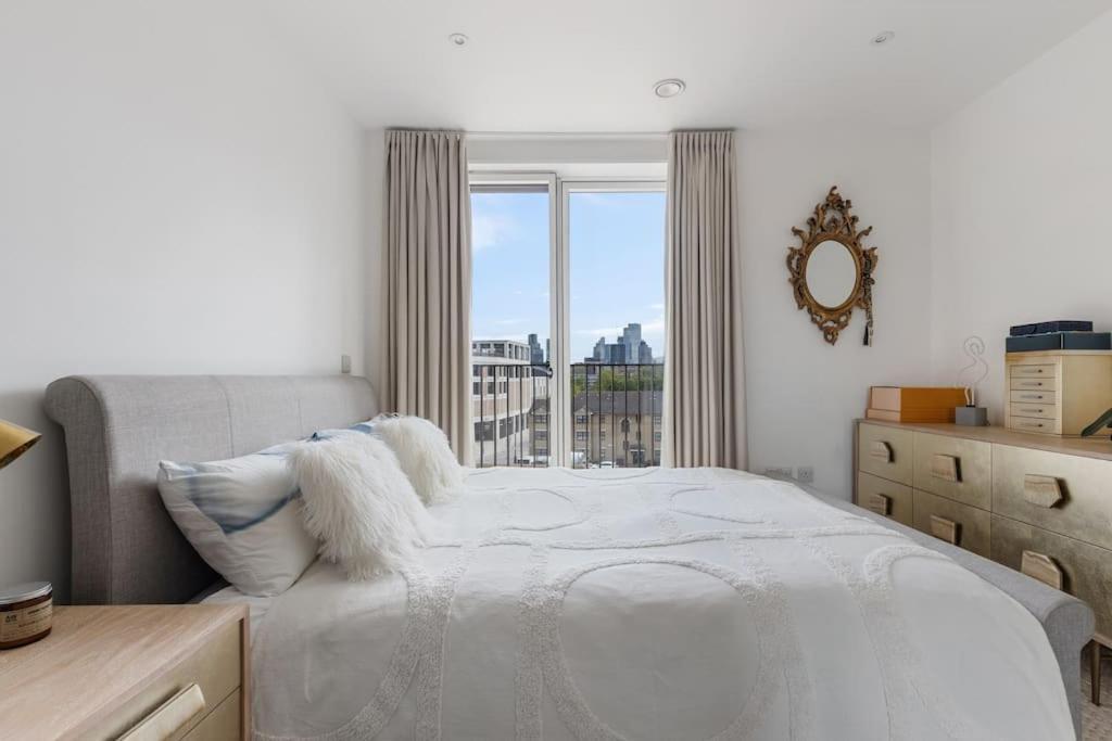 Modern New 1-Bedroom Home Stunning Views 伦敦 外观 照片