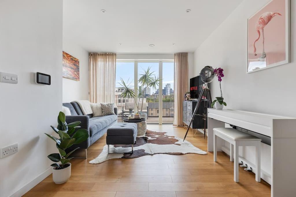 Modern New 1-Bedroom Home Stunning Views 伦敦 外观 照片